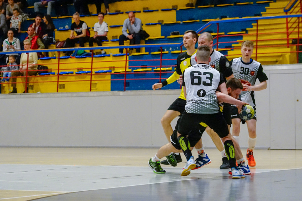 Skromna wygrana. Udane pożegnanie z kibicami Orlika