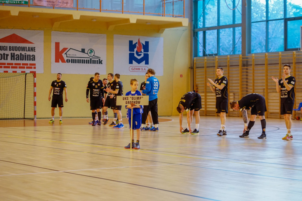 Trzecia porażka z rzędu. Olimp przegrał z MKS-em Wieluń
