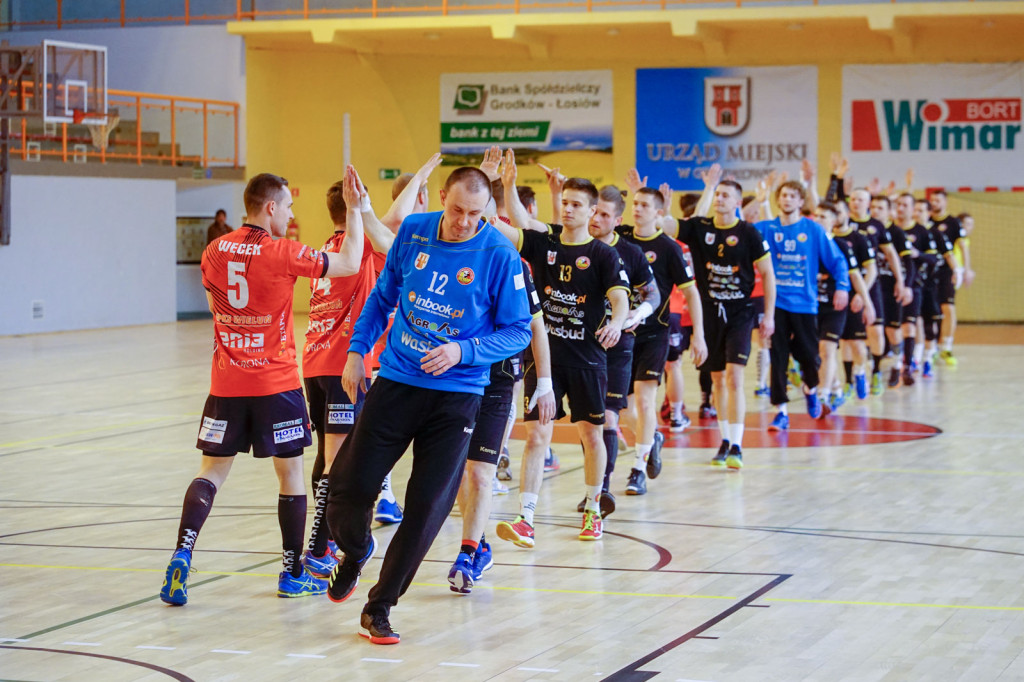 Trzecia porażka z rzędu. Olimp przegrał z MKS-em Wieluń