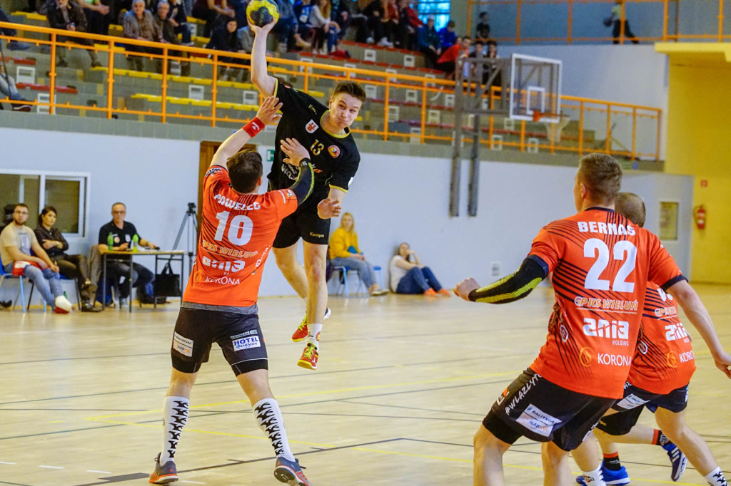 Trzecia porażka z rzędu. Olimp przegrał z MKS-em Wieluń