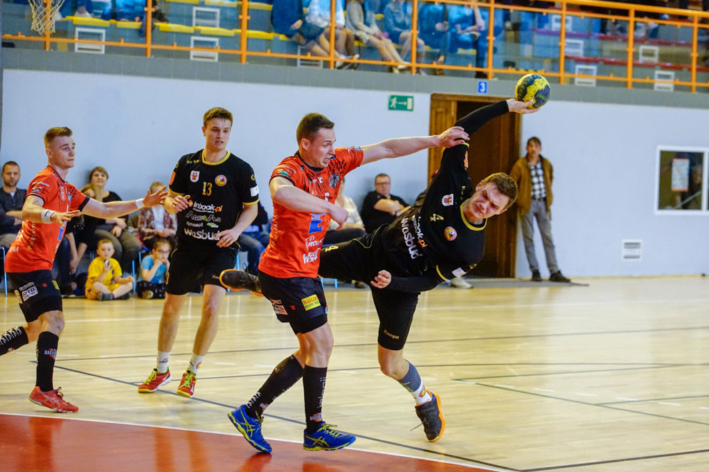 Trzecia porażka z rzędu. Olimp przegrał z MKS-em Wieluń