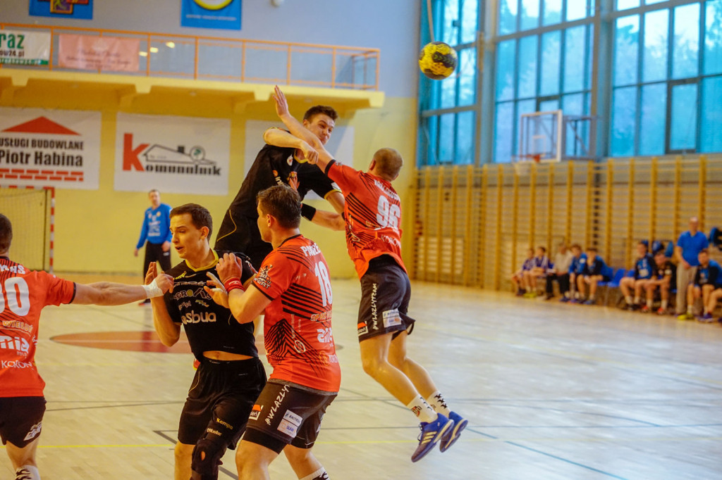 Trzecia porażka z rzędu. Olimp przegrał z MKS-em Wieluń