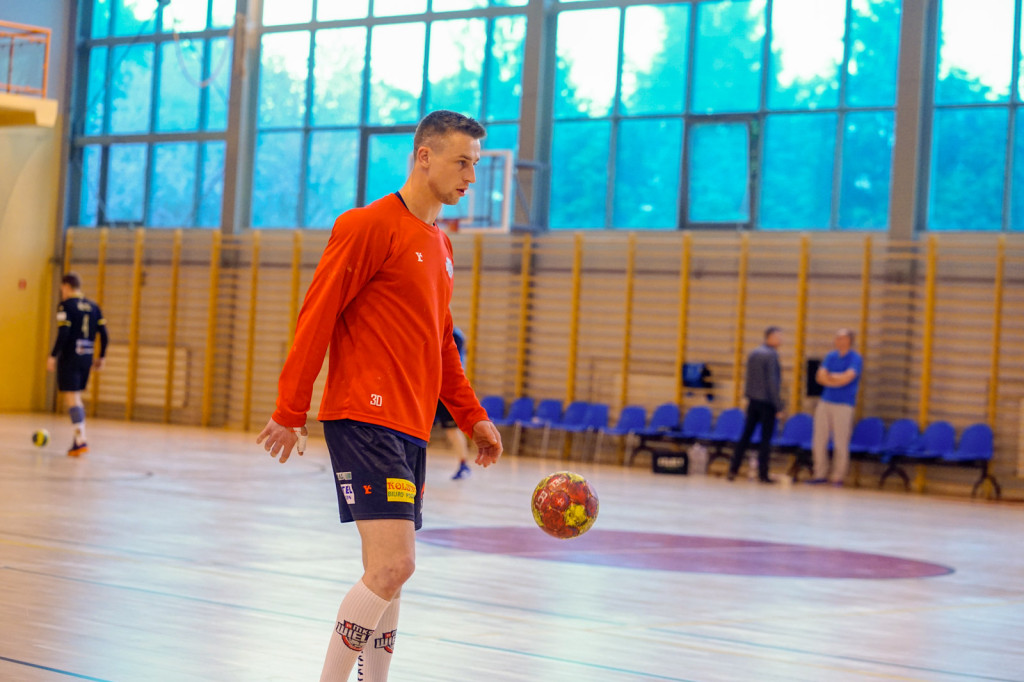 Trzecia porażka z rzędu. Olimp przegrał z MKS-em Wieluń