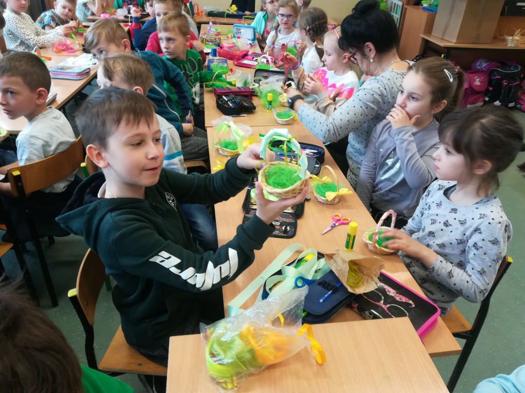 Warsztaty wielkanocne grodkowskich pierwszaków