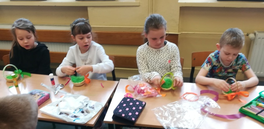 Warsztaty wielkanocne grodkowskich pierwszaków