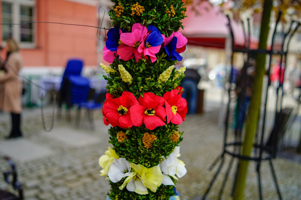 Jarmark Wielkanocny. Świąteczny klimat na rynku w Grodkowie [fotorelacja]