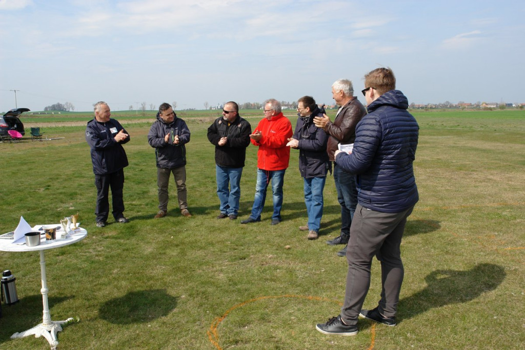 Modelarze rozpoczęli sezon. I rundę zwyciężył Łukasz Troska