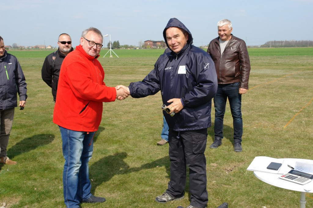 Modelarze rozpoczęli sezon. I rundę zwyciężył Łukasz Troska