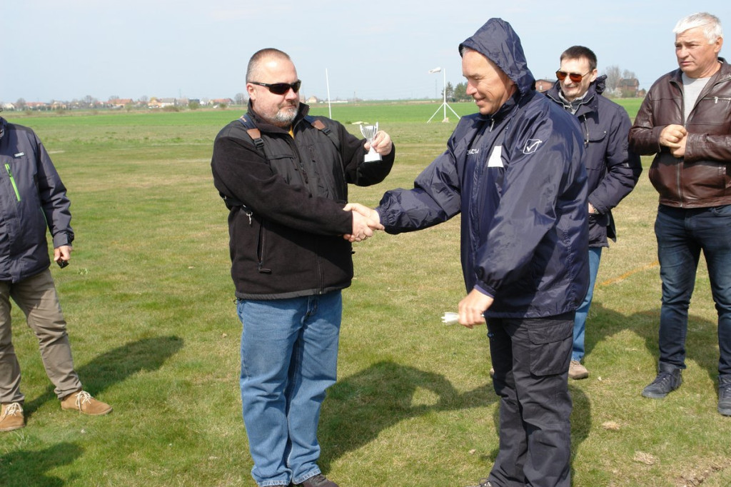 Modelarze rozpoczęli sezon. I rundę zwyciężył Łukasz Troska