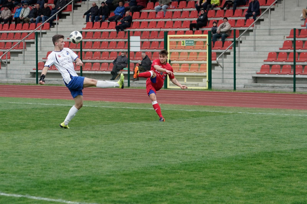 Udana konfrontacja w derbach. Stal wygrywa z MKS-em