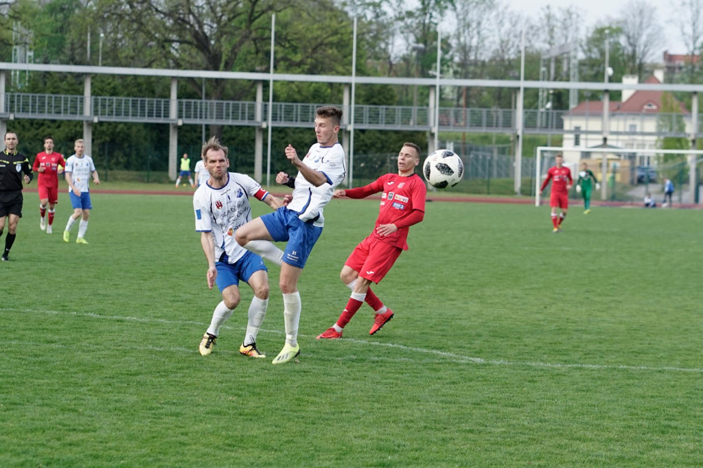 Udana konfrontacja w derbach. Stal wygrywa z MKS-em