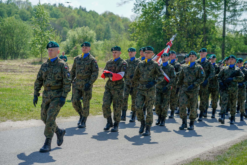 Moszczanka w biało-czerwonych barwach. Wojewódzkie obchody Święta Flagi [fotorelacja]