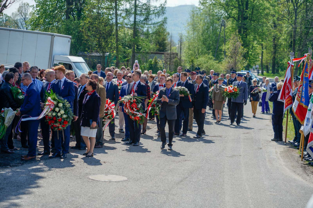 Moszczanka w biało-czerwonych barwach. Wojewódzkie obchody Święta Flagi [fotorelacja]