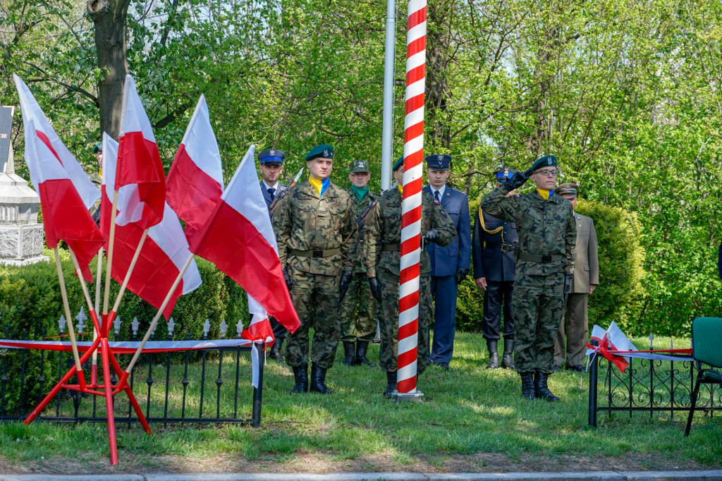 Moszczanka w biało-czerwonych barwach. Wojewódzkie obchody Święta Flagi [fotorelacja]