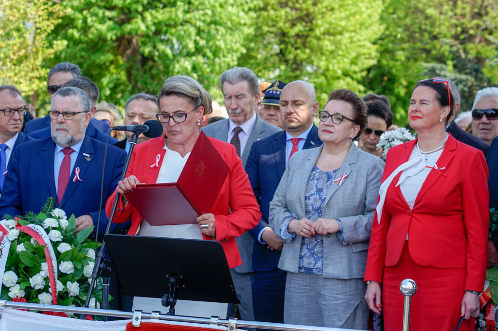 Moszczanka w biało-czerwonych barwach. Wojewódzkie obchody Święta Flagi [fotorelacja]