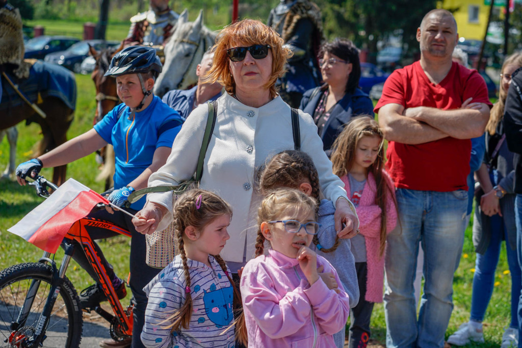 Moszczanka w biało-czerwonych barwach. Wojewódzkie obchody Święta Flagi [fotorelacja]
