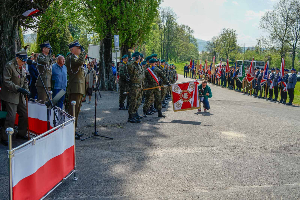 Moszczanka w biało-czerwonych barwach. Wojewódzkie obchody Święta Flagi [fotorelacja]
