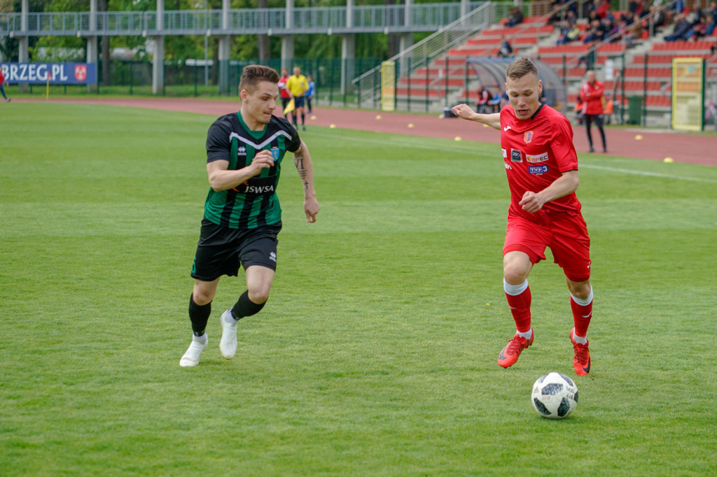 Stal oddala się od strefy spadkowej. Okazała wygrana z Pniówkiem Pawłowice Śląskie