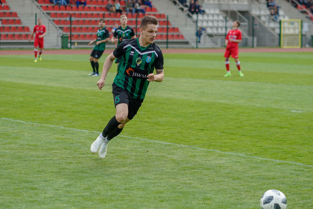 Stal oddala się od strefy spadkowej. Okazała wygrana z Pniówkiem Pawłowice Śląskie