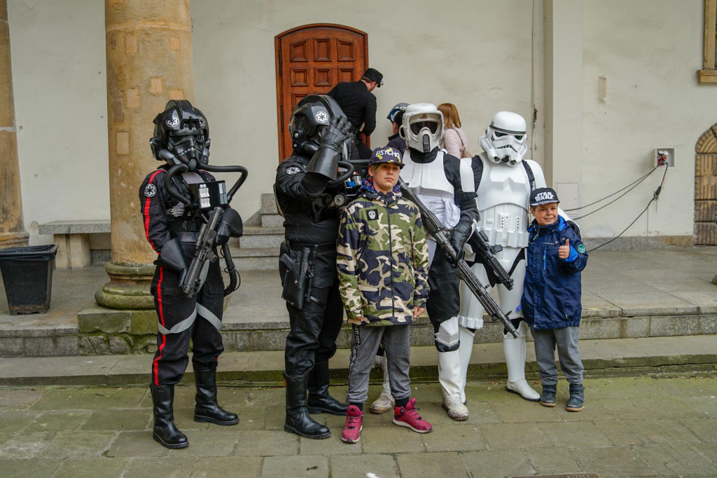 Parada Gwiezdnych Wojen w Brzegu