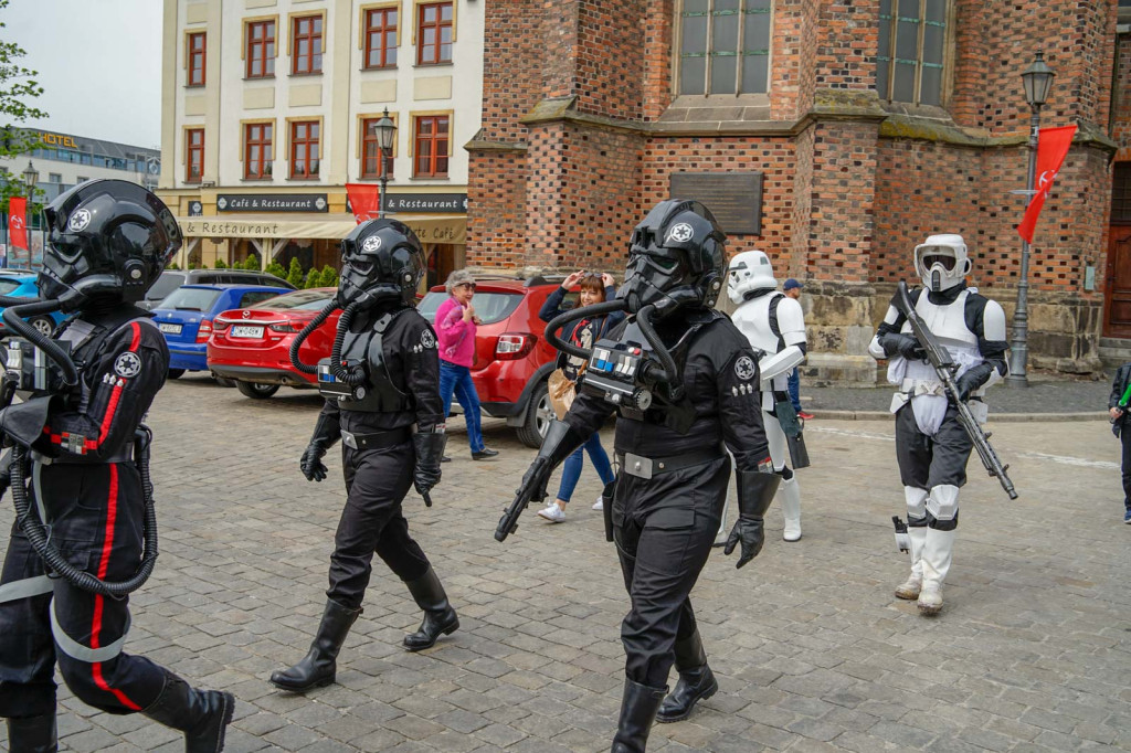 Parada Gwiezdnych Wojen w Brzegu