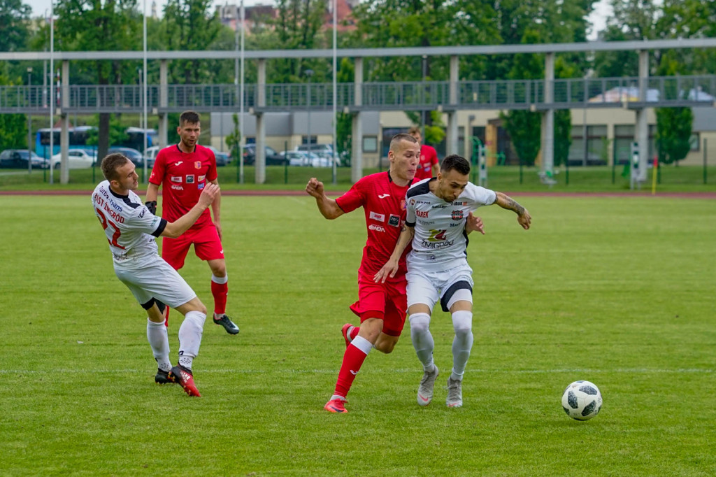 Porażka Stali z Piastem. Utrzymanie zespołu zagrożone