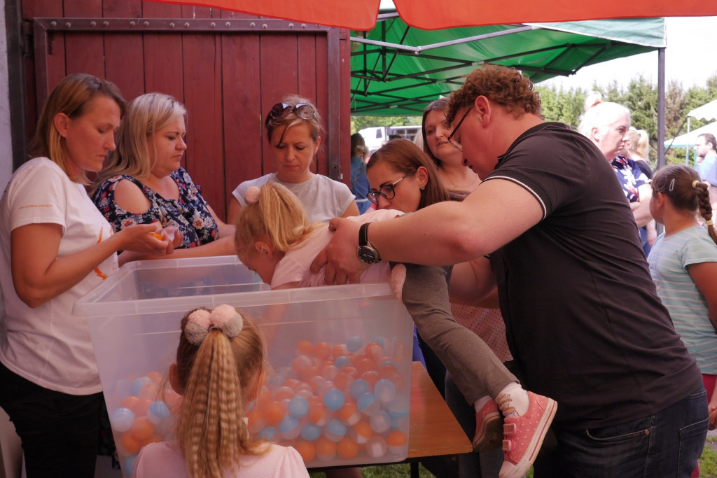 Festyn dziecięcy w Szydłowicach  [fotorelacja]