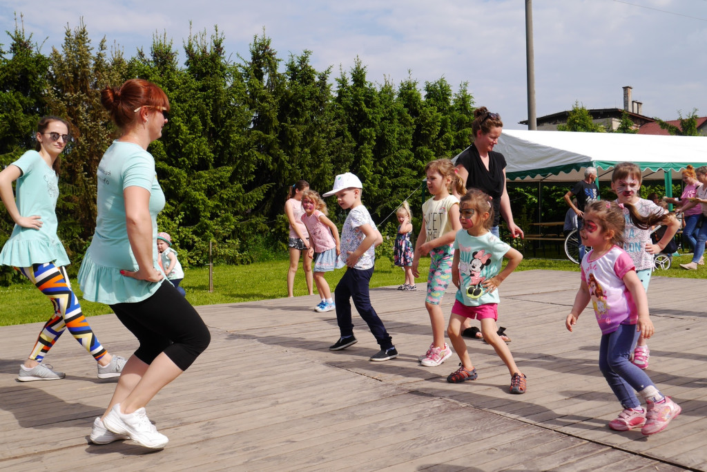 Festyn dziecięcy w Szydłowicach  [fotorelacja]
