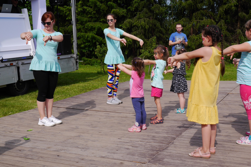 Festyn dziecięcy w Szydłowicach  [fotorelacja]
