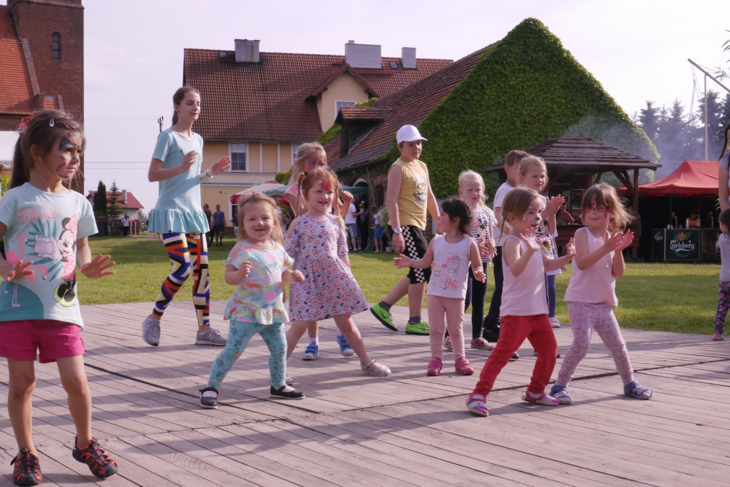 Festyn dziecięcy w Szydłowicach  [fotorelacja]