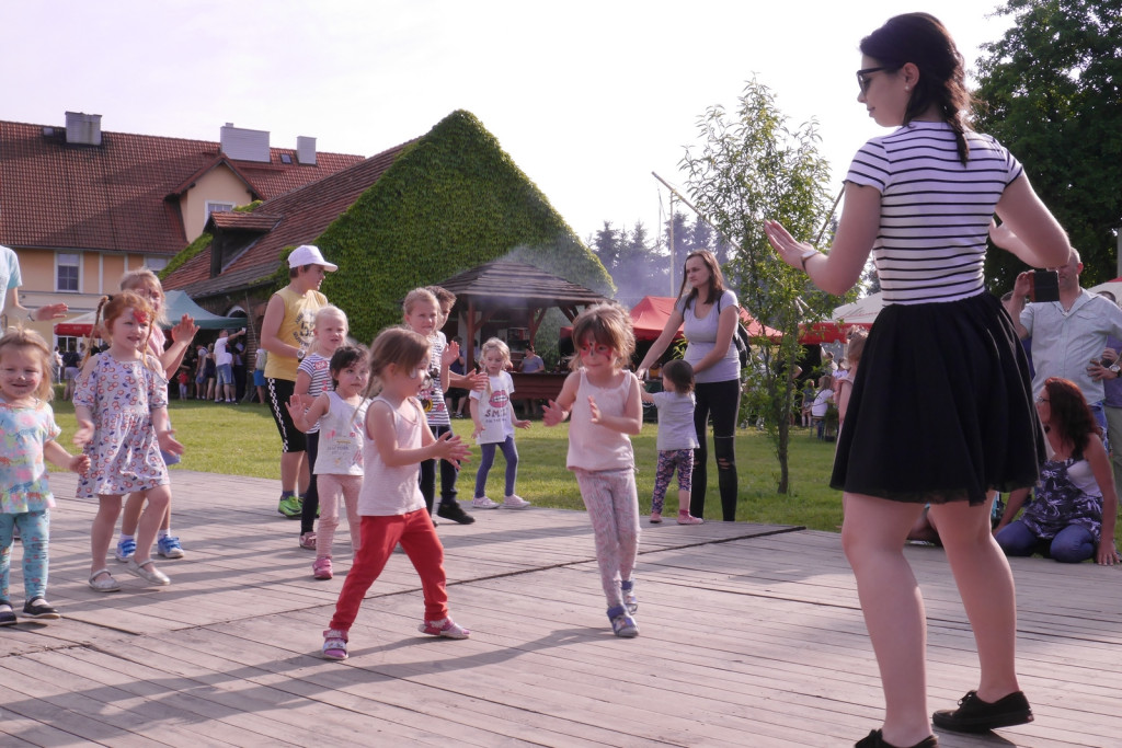 Festyn dziecięcy w Szydłowicach  [fotorelacja]