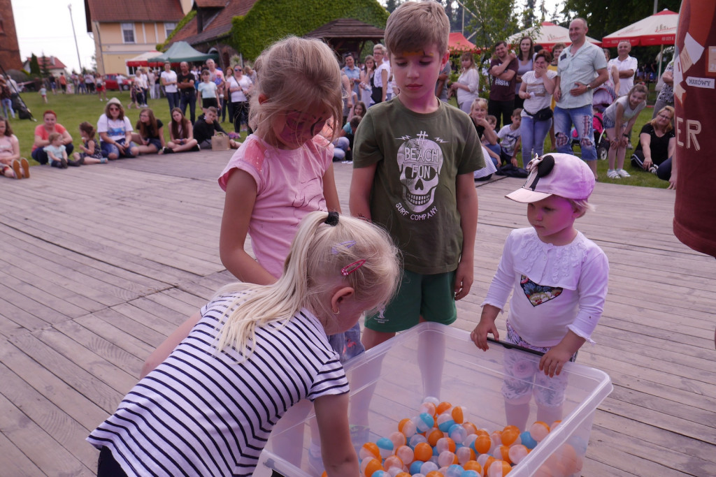 Festyn dziecięcy w Szydłowicach  [fotorelacja]