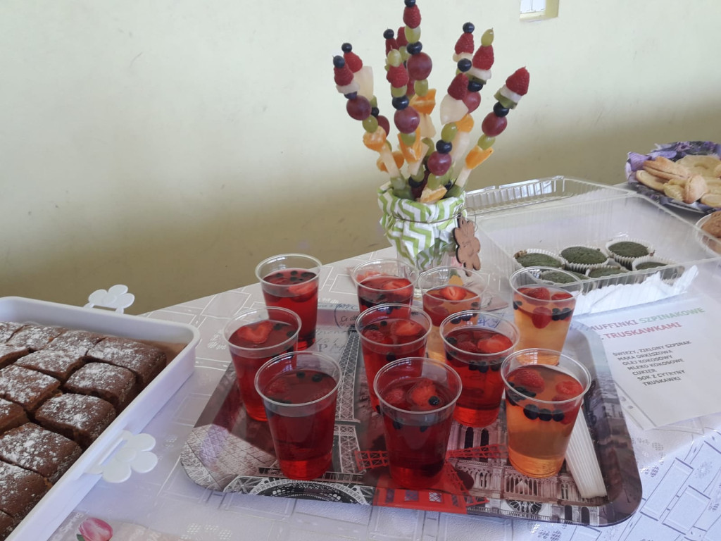 Dzień odkrywania talentów i kiermasz zdrowej żywności w PSP w Lubszy