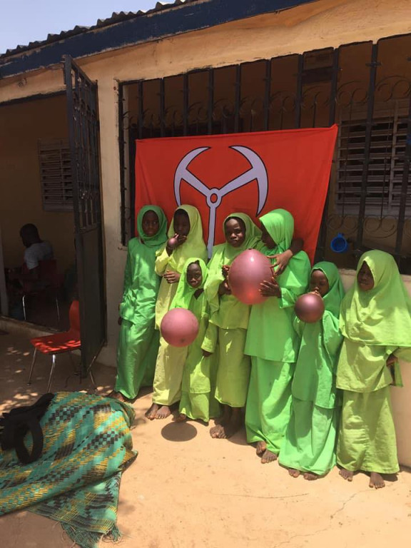 Brzeżanie pomagają dzieciom z Gambii. W mieście Farafenni powiewa flaga Brzegu