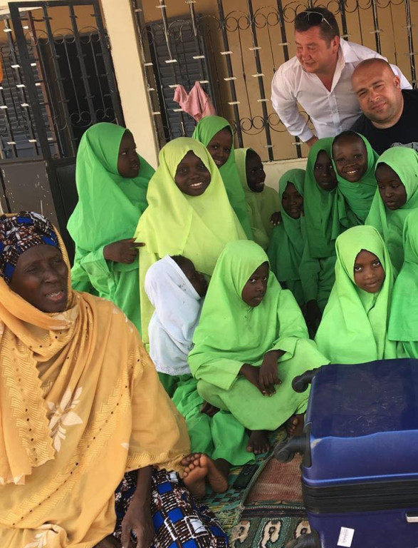 Brzeżanie pomagają dzieciom z Gambii. W mieście Farafenni powiewa flaga Brzegu