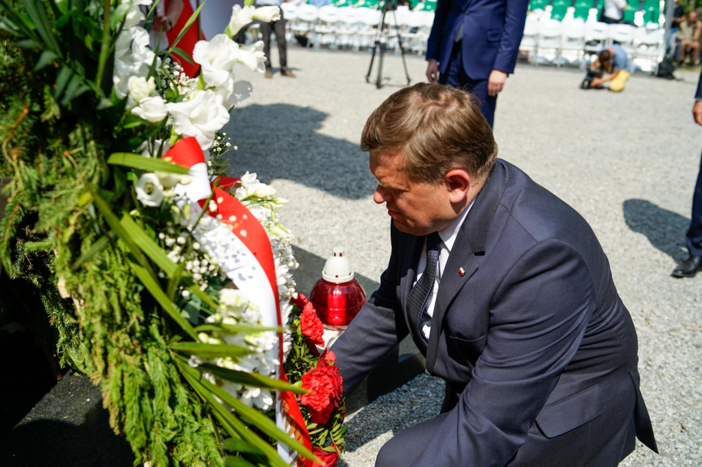 Odsłonięcie pomnika upamiętniającego żołnierzy 