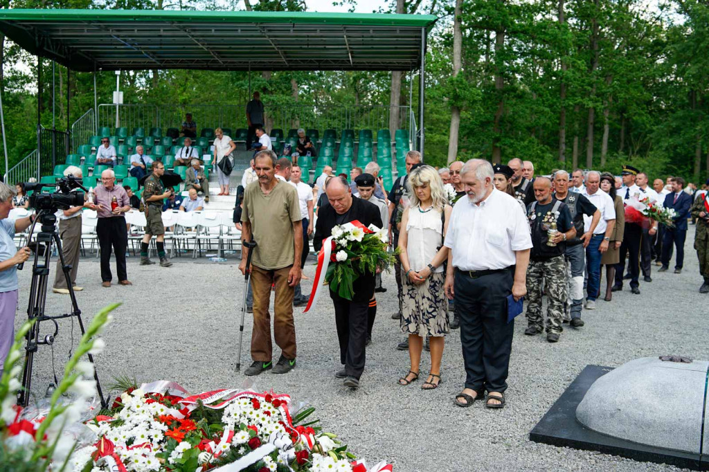 Odsłonięcie pomnika upamiętniającego żołnierzy 