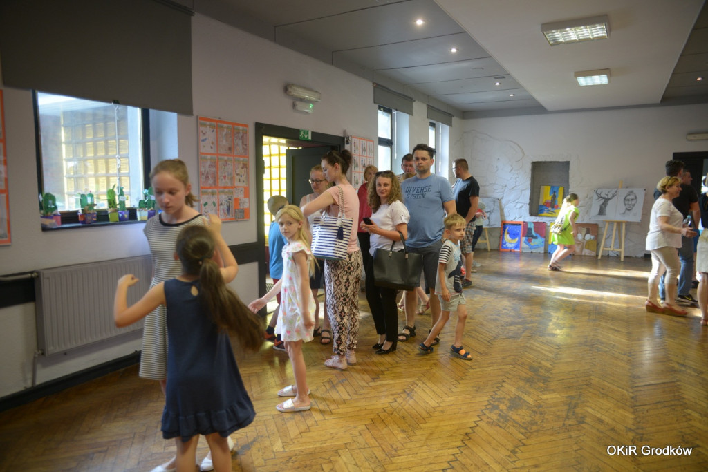 Wystawa Kółka Plastycznego oraz koncert 