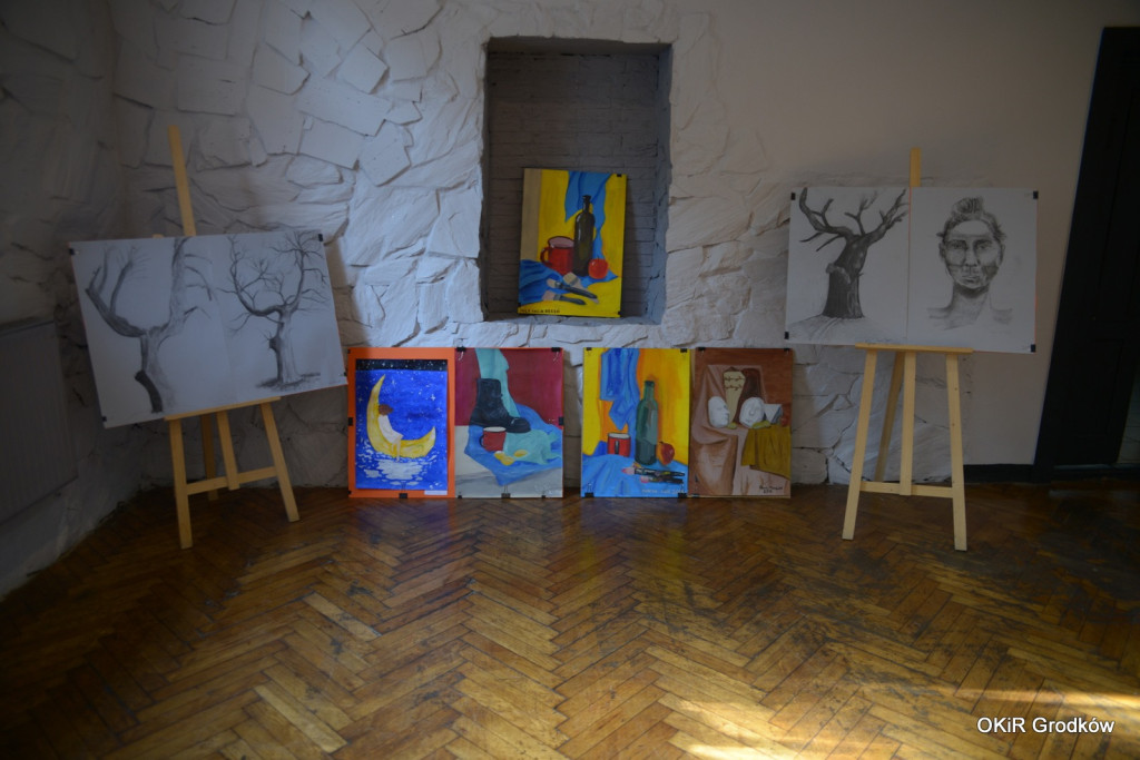 Wystawa Kółka Plastycznego oraz koncert 