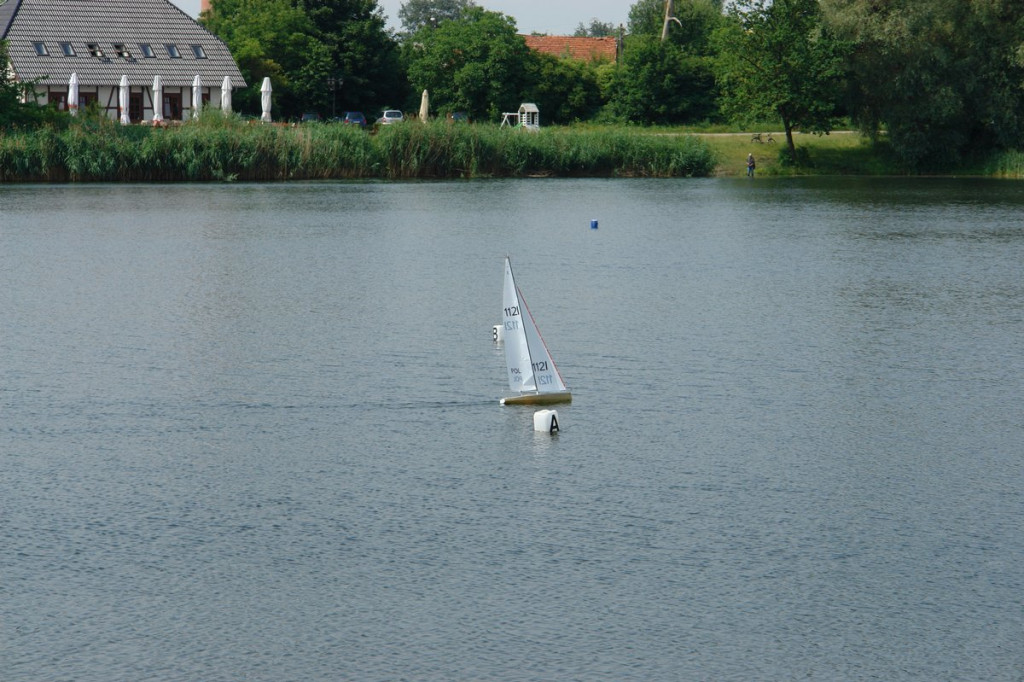 Modelarze rozegrali regaty na stawie Cegielnianym