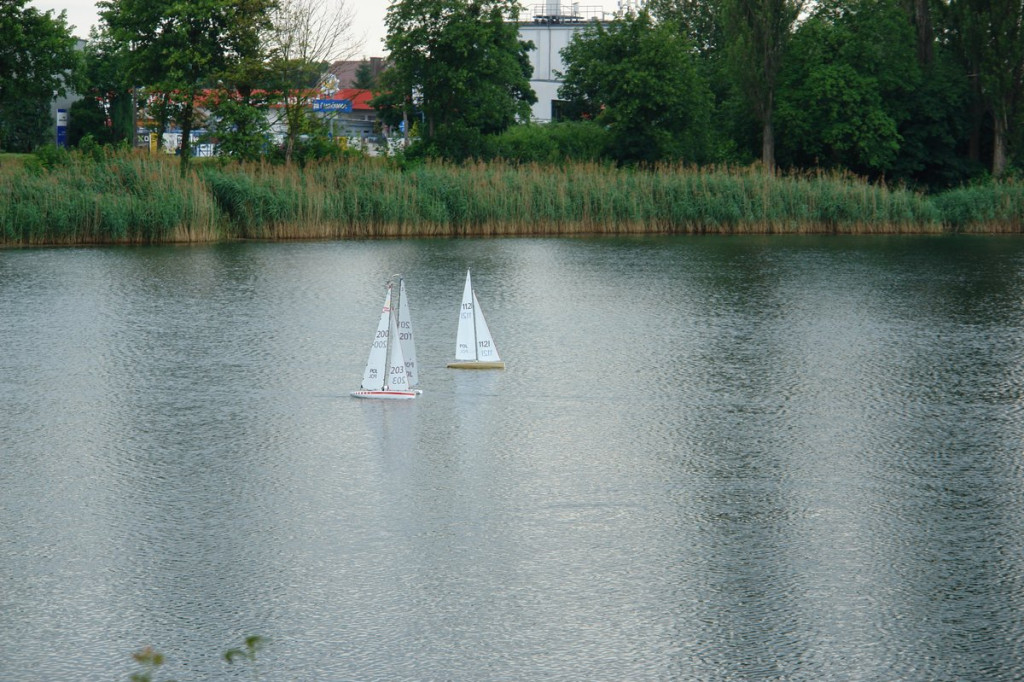 Modelarze rozegrali regaty na stawie Cegielnianym
