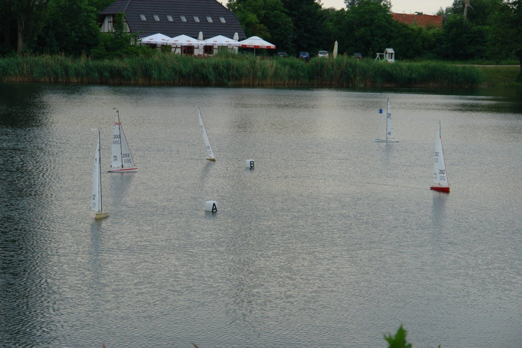 Modelarze rozegrali regaty na stawie Cegielnianym