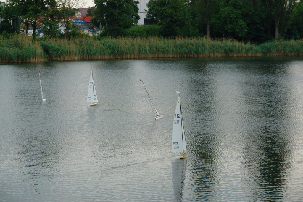Modelarze rozegrali regaty na stawie Cegielnianym