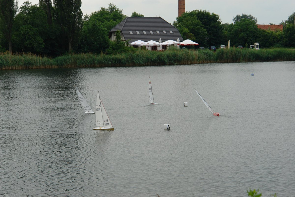 Modelarze rozegrali regaty na stawie Cegielnianym