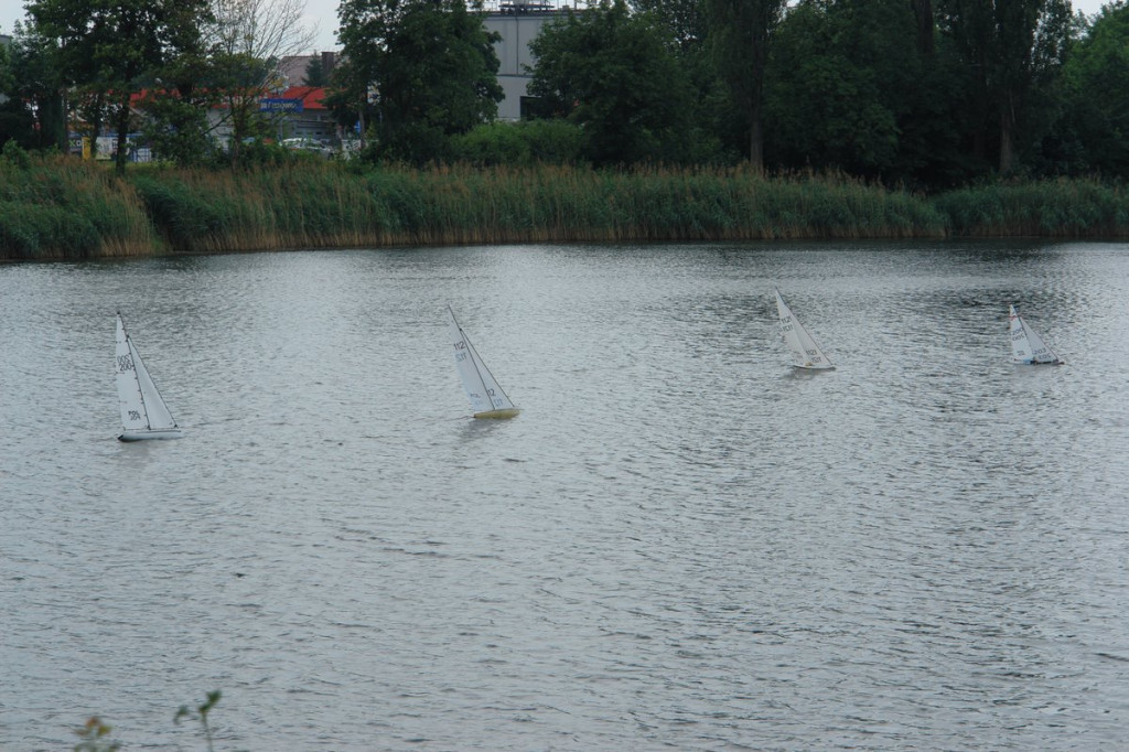 Modelarze rozegrali regaty na stawie Cegielnianym