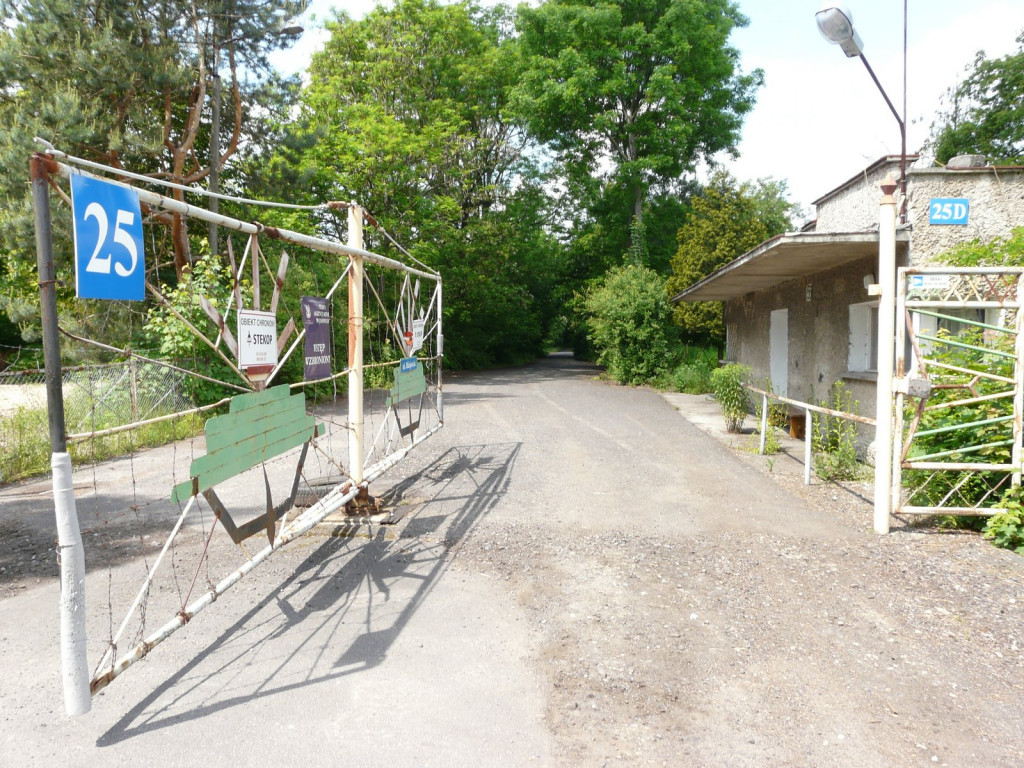AMW marnuje nie tylko Zielonkę Na Zielonce - od lat - panoszy się Agencja Mienia Wojskowego we Wrocławiu