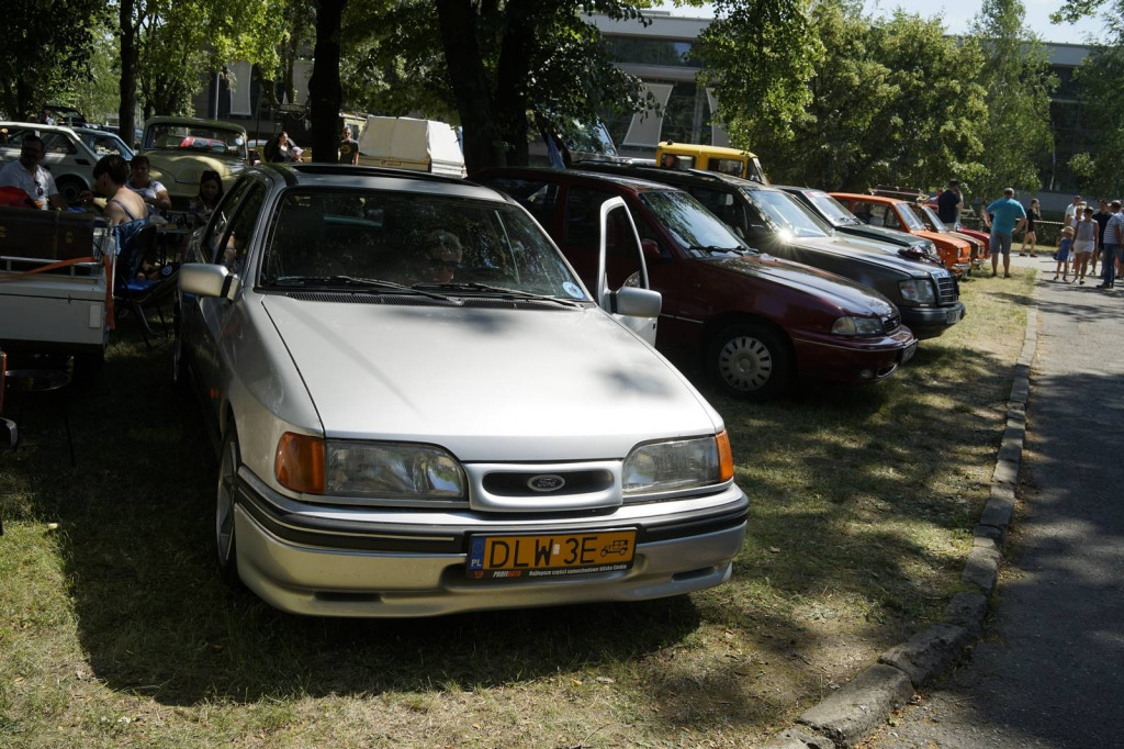 Międzynarodowy Zlot Pojazdów Zabytkowych w Oławie 2019 [fotorelacja]
