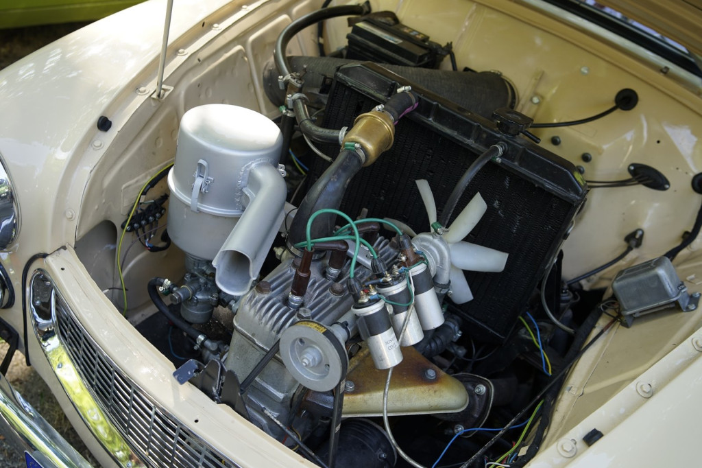 Międzynarodowy Zlot Pojazdów Zabytkowych w Oławie 2019 [fotorelacja]