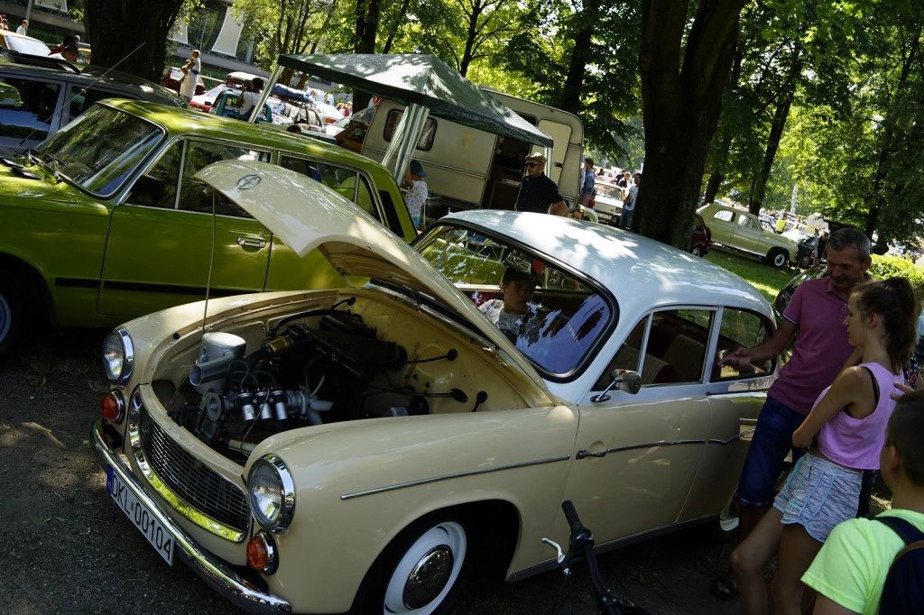 Międzynarodowy Zlot Pojazdów Zabytkowych w Oławie 2019 [fotorelacja]