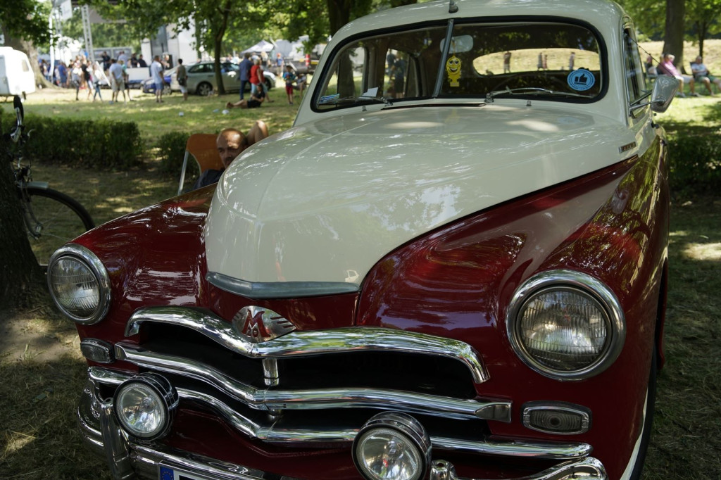Międzynarodowy Zlot Pojazdów Zabytkowych w Oławie 2019 [fotorelacja]